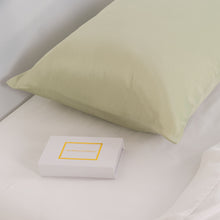 Load image into Gallery viewer, Royal Comfort Pure Silk Pillow Case 100% Mulberry Silk Hypoallergenic Pillowcase